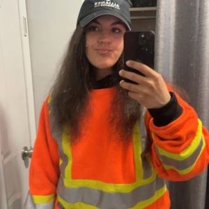 Meet your Posher, Danae